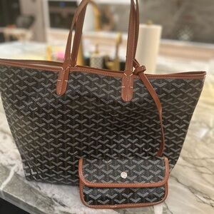 Stylish Black Tote Bag with Matching Pouch